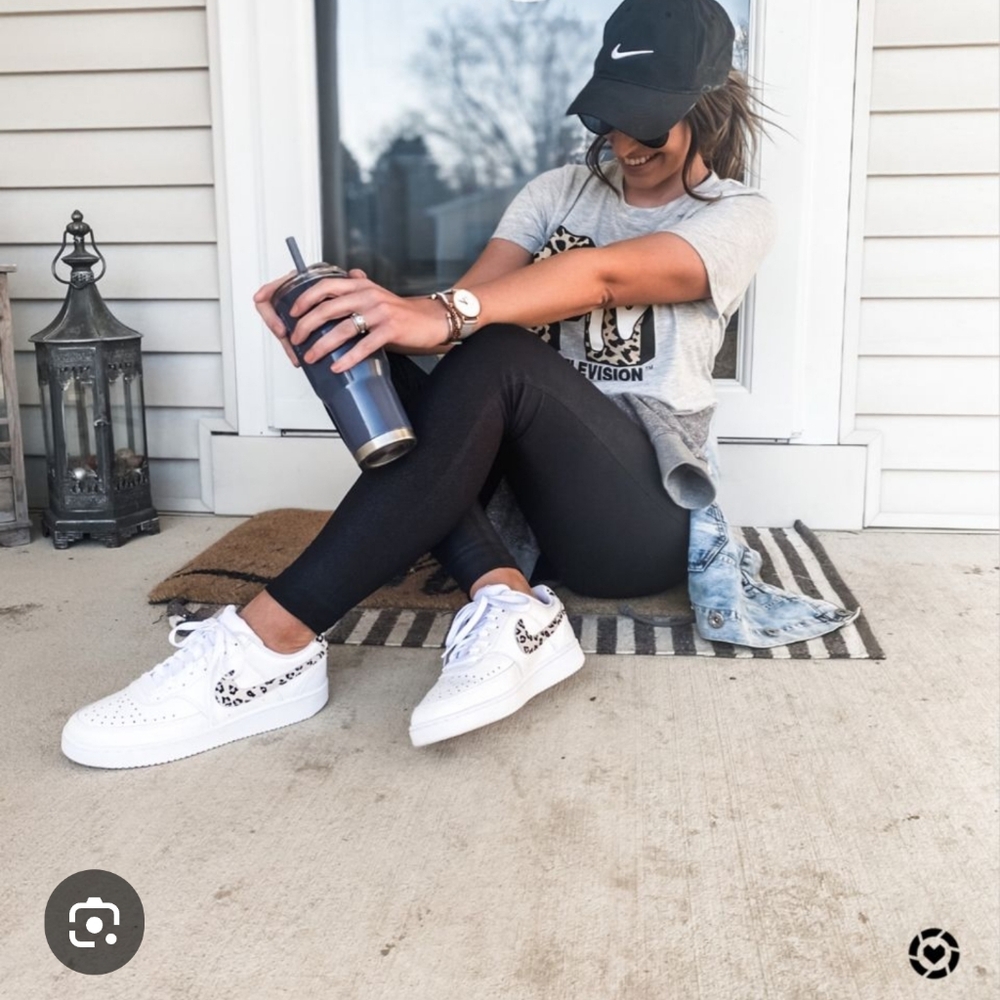 💖🔽NIKE Sneakers with Leopard Print Swoosh